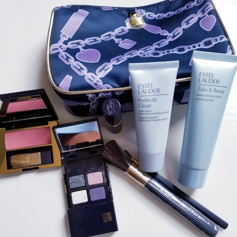 Estee Lauder Trail Size Makeup Kit Cosmetic Bag